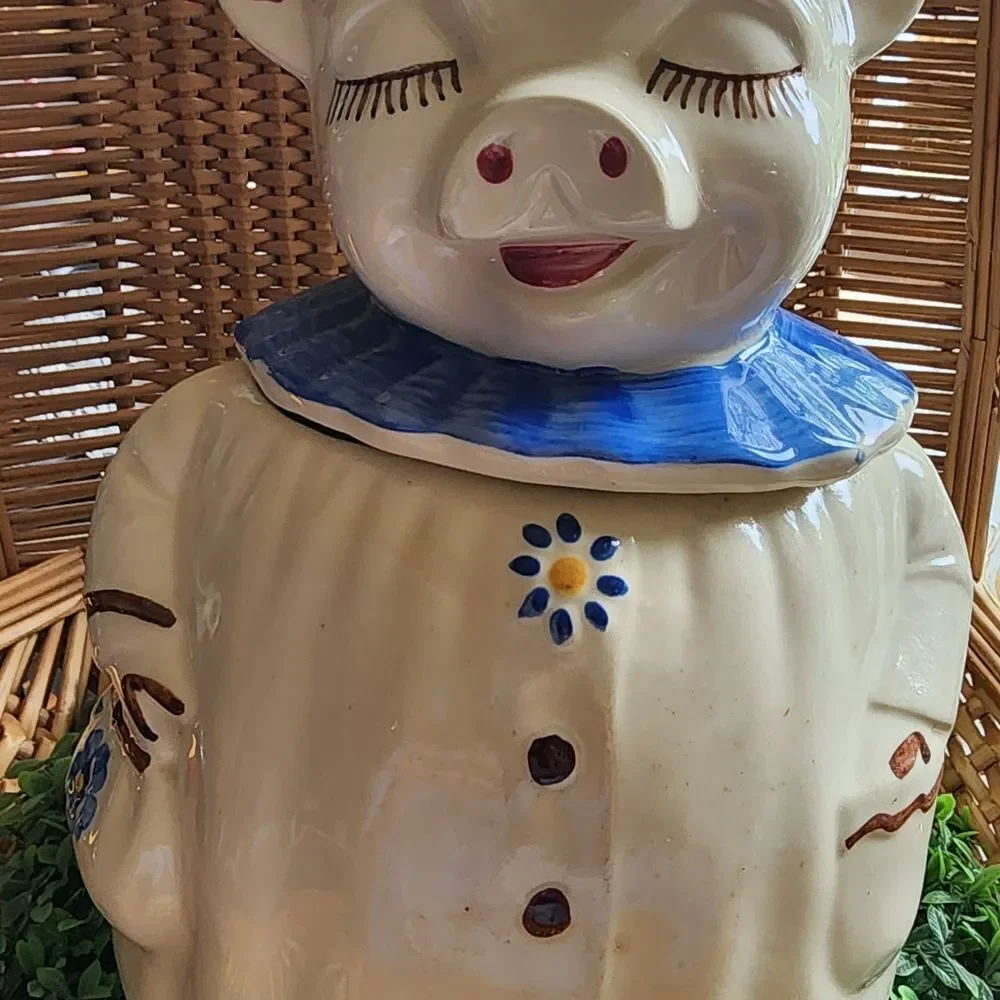 Vintage Shawnee Pottery WINNIE The Pig Cookie Jar, Blue Collar Made In USA